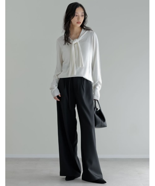 Re:EDIT（リエディ）の「レーヨンニットボウタイ付き長袖トップス（ニット/セーター・レディース・グレイッシュベージュ/ブラック/ホワイト/ネイビー・MEDIUM/LARGE）」の8枚目の写真