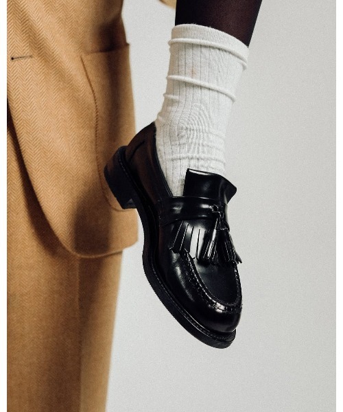 Loake（ローク）の「623 Tassle Loafer（ローファー・メンズ・ブラック・UK5/UK5.5/UK6/UK6.5/UK7/UK7.5/UK8/UK8.5/UK9/UK9.5）」の2枚目の写真