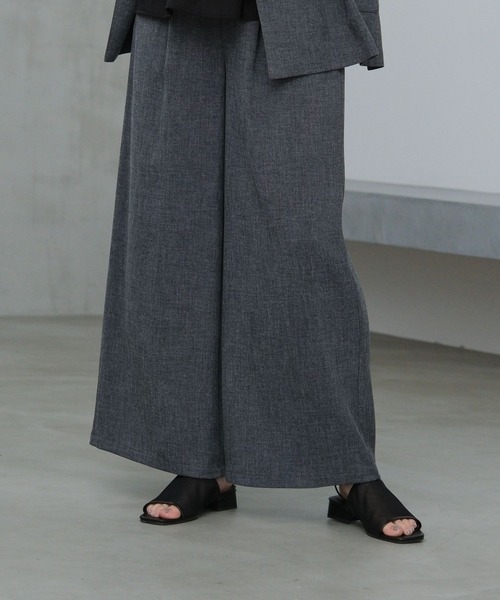 LAKOLE(ラコレ)の「シアーフラットサンダル / 658057(サンダル・レディース・アイボリー/ブラック・MEDIUM/LARGE)」の11枚目の写真