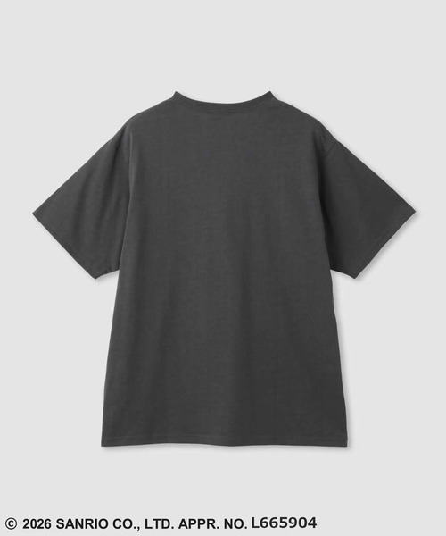 sanrio(サンリオ)の「【Sanrio/サンリオ】 日焼けキャラクタープリント ラインストーンBIGTシャツ(Tシャツ/カットソー・レディース・ブルー系その他/ブラウン系その他/グレー系その他/パープル系その他/ホワイト系その他・FREE)」の6枚目の写真