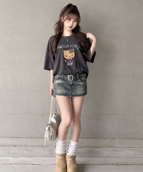 sanrio(サンリオ)の「【Sanrio/サンリオ】 日焼けキャラクタープリント ラインストーンBIGTシャツ(Tシャツ/カットソー・レディース・ブルー系その他/ブラウン系その他/グレー系その他/パープル系その他/ホワイト系その他・FREE)」の11枚目の写真