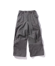 GOAT ESSENCE（ゴートエッセンス）の「TUCK CURVE WIDE PANTS（スラックス）」