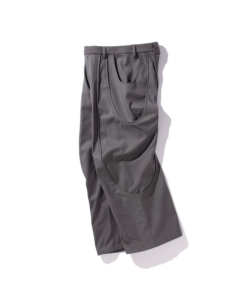 GOAT ESSENCE(ゴートエッセンス)の「TUCK CURVE WIDE PANTS(スラックス・メンズ・ベージュ/ブラック/グレー・1/2)」の9枚目の写真