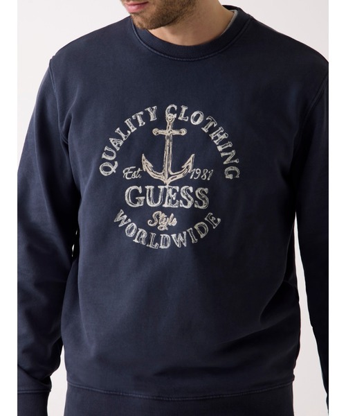 Guess(ゲス)の「WASHED Logo Crew スウェット トレーナー(スウェット・メンズ・ダークネイビー・SMALL/MEDIUM/LARGE/X-LARGE/XX-LARGE)」の5枚目の写真