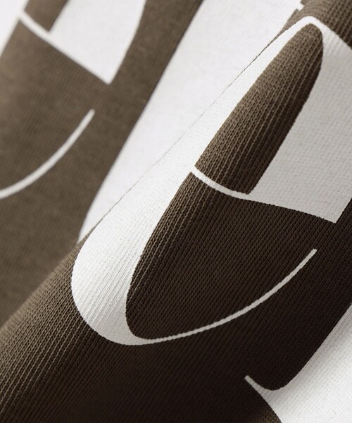 SHIPS Colors(シップス カラーズ)の「【一部WEB限定】SHIPS Colors:〈接触冷感・UVカット〉ビッグロゴ ドルマン Tシャツ◇(Tシャツ/カットソー・レディース・カーキ/ホワイト/ネイビー/オフホワイト/ブラウン・ONE SIZE)」の20枚目の写真