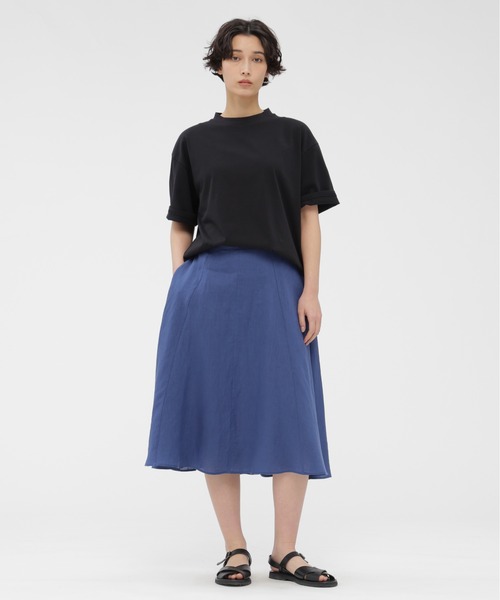 MARGARET HOWELL（マーガレットハウエル）の「LIGHT WEIGHT LINEN（スカート・レディース・ダークグレー/ブルー・3/2/1）」の6枚目の写真