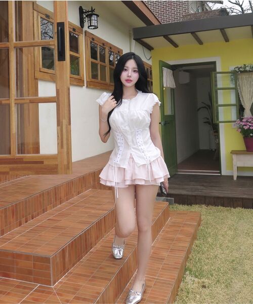 ALKI ALKA(アルキアルカ)の「Ribbon Tiered Mini Skirt (Light Pink)(スカート・レディース・ライトピンク・MEDIUM/SMALL)」の5枚目の写真