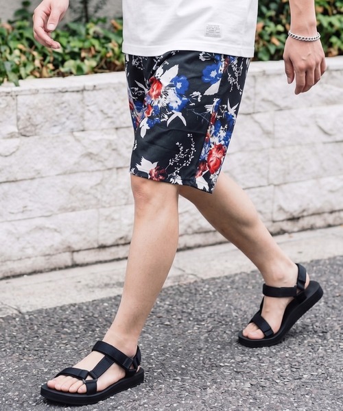 NYLAUS（ナイラス）の「【Nylaus】総柄 ストレッチ リラックス ハーフパンツ ショーツ ルームウェア 部屋着（その他パンツ・メンズ・ブルー系その他2/ブルー系その他/ブラック系その他/ブラック系その他2/ブラック系その他4・LL/M/L）」の3枚目の写真
