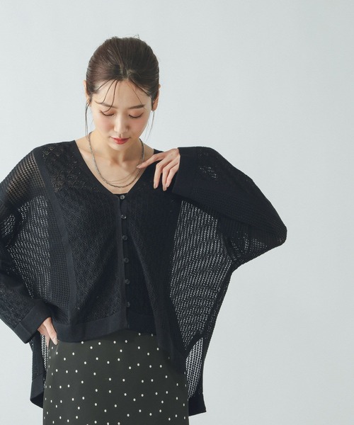 GLOBAL WORK(グローバルワーク)の「パネルレース編みVネックカーディガン/642713(カーディガン/ボレロ・レディース・ブラック/ダークブラウン/ベージュ系その他7・LARGE/MEDIUM)」の2枚目の写真