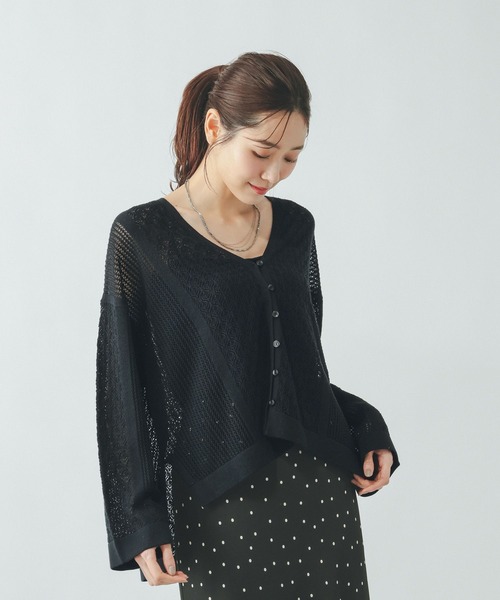 GLOBAL WORK(グローバルワーク)の「パネルレース編みVネックカーディガン/642713(カーディガン/ボレロ・レディース・ブラック/ダークブラウン/ベージュ系その他7・LARGE/MEDIUM)」の19枚目の写真