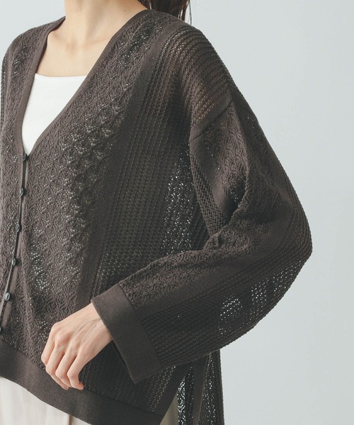 GLOBAL WORK(グローバルワーク)の「パネルレース編みVネックカーディガン/642713(カーディガン/ボレロ・レディース・ブラック/ダークブラウン/ベージュ系その他7・LARGE/MEDIUM)」の11枚目の写真