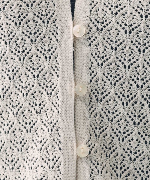 GLOBAL WORK(グローバルワーク)の「パネルレース編みVネックカーディガン/642713(カーディガン/ボレロ・レディース・ブラック/ダークブラウン/ベージュ系その他7・LARGE/MEDIUM)」の16枚目の写真