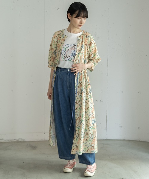 POU DOU DOU(プードゥドゥ)の「ダンシングフルーツプリントギャザーワンピース(ワンピース・レディース・ライトグレー/キナリ・3)」の14枚目の写真