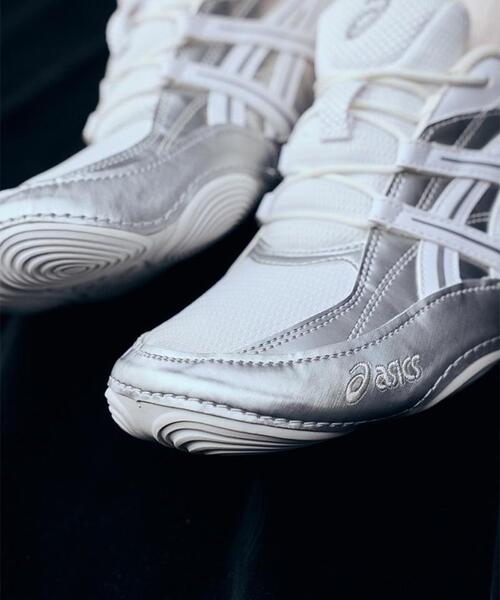 GARDEN TOKYO(ガーデントウキョウ)の「ASICS/アシックス/HYPERSYNC/1203A879-100(スニーカー・メンズ・シルバー・24.5cm/23.5cm/25.5cm/25.0cm/24.0cm/26.0cm/23.0cm/27.0cm)」の5枚目の写真