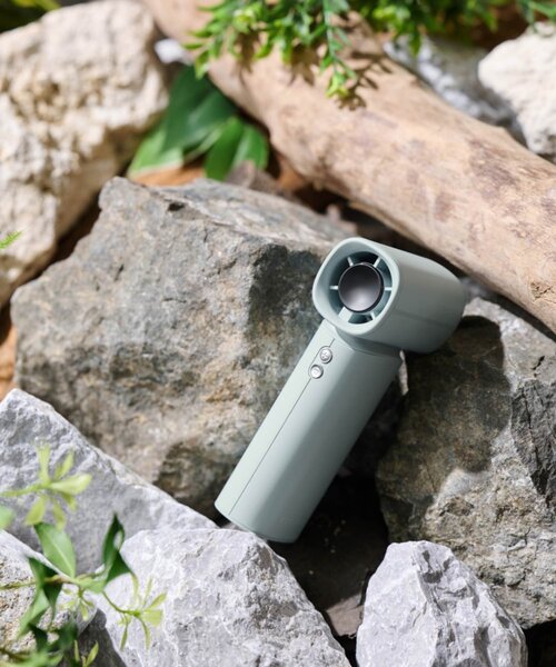 BIRTHDAY BAR（バースデイバー）の「〈風量調節100段階〉ナトリウムイオン電池搭載コンパクト大風量ハンディーファン（生活家電・レディース・ホワイト/グリーン/ブラック・0）」の3枚目の写真