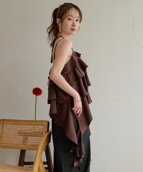 mideal(マイディール)の「asymmetry frill cami tops / アシンメトリーフリルキャミトップス(キャミソール・レディース・ダークブラウン/オフホワイト/イエロー・FREE)」の15枚目の写真
