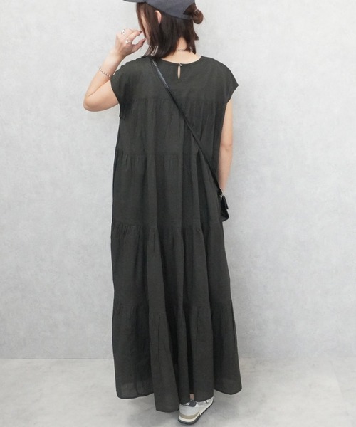 SELECT LEVERY(セレクトリベリー)の「インド綿 フレンチスリーブ ティアードロングワンピース(ワンピース・レディース・パープル/チャコール/ブラック/オフホワイト・FREE)」の17枚目の写真