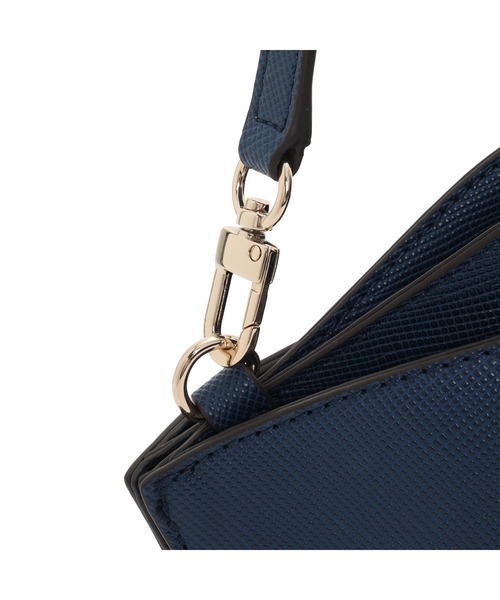 Guess（ゲス）の「PATSIE Mini Tote ミニトート ショルダーバッグ（ショルダーバッグ・レディース・パープル/ネイビー/オフホワイト/ブラック・ONE SIZE）」の10枚目の写真
