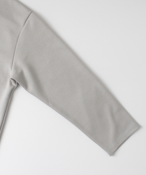 URBAN RESEARCH（アーバンリサーチ）の「UR ポンチルーズ8分袖Tシャツ（Tシャツ/カットソー・メンズ・ベージュ/グレー/ブラック/ホワイト・MEDIUM/LARGE）」の10枚目の写真