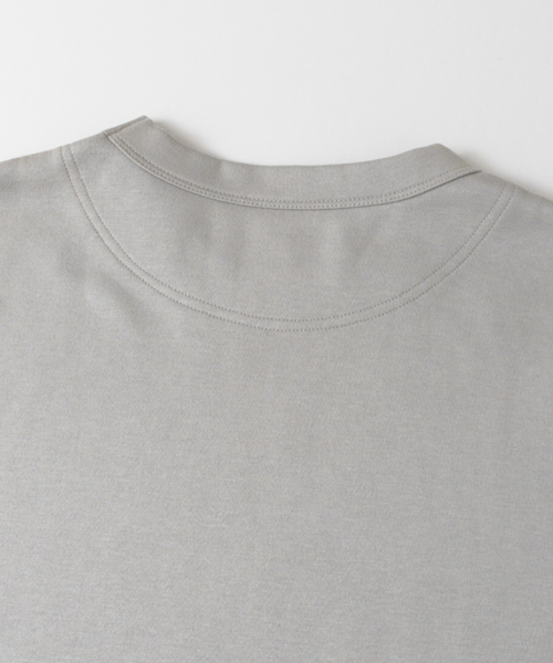 URBAN RESEARCH（アーバンリサーチ）の「UR ポンチルーズ8分袖Tシャツ（Tシャツ/カットソー・メンズ・ベージュ/グレー/ブラック/ホワイト・MEDIUM/LARGE）」の13枚目の写真