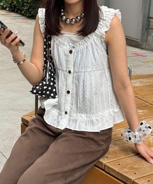 CIAOPANIC（チャオパニック）の「ウッドボタンドビーシャーリングキャミビスチェ（シャツ/ブラウス・レディース・ブラック/イエロー/ホワイト・ONE SIZE）」の11枚目の写真