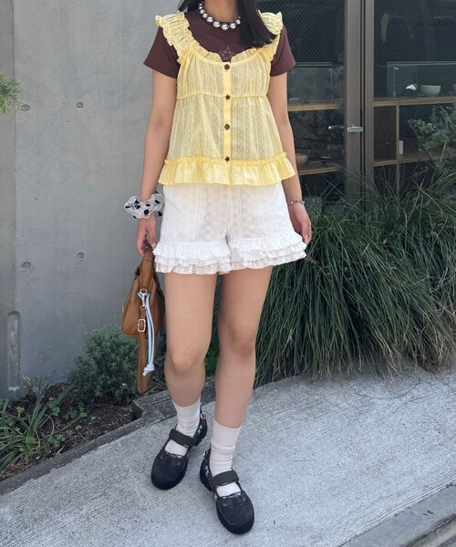 CIAOPANIC（チャオパニック）の「ウッドボタンドビーシャーリングキャミビスチェ（シャツ/ブラウス・レディース・ブラック/イエロー/ホワイト・ONE SIZE）」の5枚目の写真