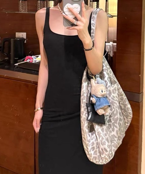 Vipoa（ヴィポア）の「Metallic leopard print tote bag（トートバッグ・レディース・シルバー系その他・FREE）」の13枚目の写真