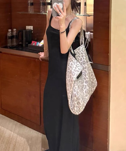 Vipoa（ヴィポア）の「Metallic leopard print tote bag（トートバッグ・レディース・シルバー系その他・FREE）」の12枚目の写真