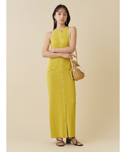 SNIDEL(スナイデル)の「ホルターネックリブニットワンピース(ワンピース・レディース・ベージュ/イエロー/ブラック・F)」の7枚目の写真