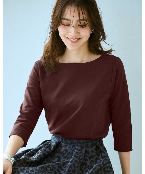 DoCLASSE( ドゥクラッセ)の「ボートネックN/7分袖・DoT(Tシャツ/カットソー・レディース・ダークブラウン/ブルー/チャコール/ライトピンク/ダークネイビー/ホワイト/ブラック/ライトグレー・L/M/S/LL/3L)」の5枚目の写真