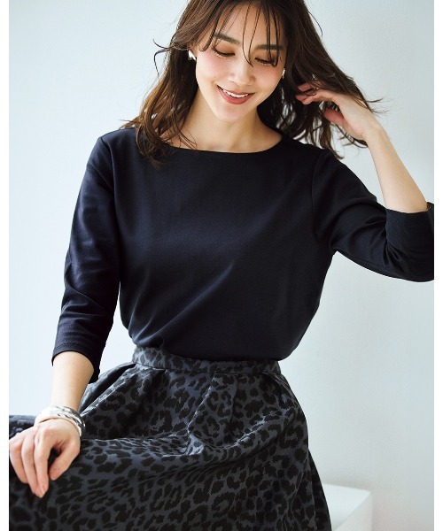 DoCLASSE( ドゥクラッセ)の「ボートネックN/7分袖・DoT(Tシャツ/カットソー・レディース・ダークブラウン/ブルー/チャコール/ライトピンク/ダークネイビー/ホワイト/ブラック/ライトグレー・L/M/S/LL/3L)」の7枚目の写真