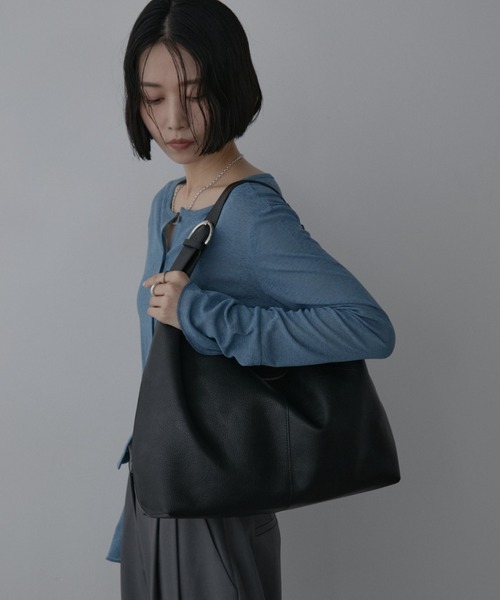 Aunt Marie's(アントマリーズ)の「ワンハンドルBIGショルダーバッグ(ショルダーバッグ・レディース・ダークグリーン/ブルー/ブラック・FREE)」の9枚目の写真