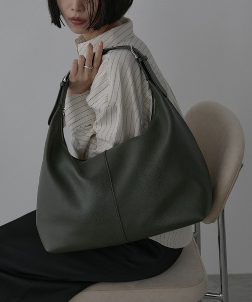 Aunt Marie's(アントマリーズ)の「ワンハンドルBIGショルダーバッグ(ショルダーバッグ・レディース・ダークグリーン/ブルー/ブラック・FREE)」の19枚目の写真