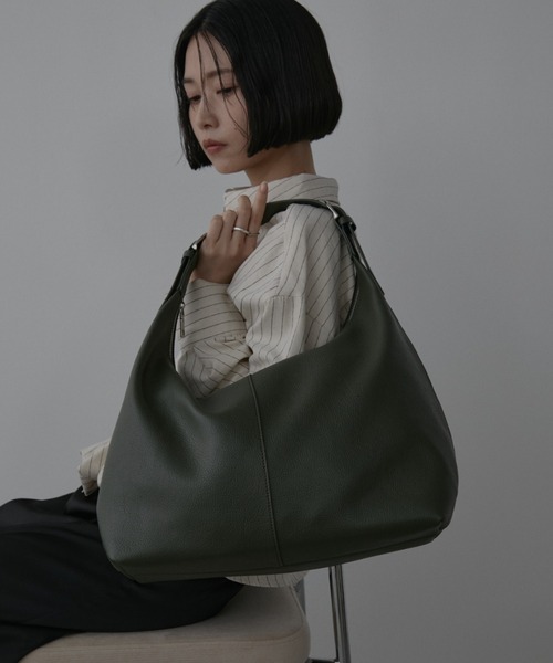 Aunt Marie's(アントマリーズ)の「ワンハンドルBIGショルダーバッグ(ショルダーバッグ・レディース・ダークグリーン/ブルー/ブラック・FREE)」の20枚目の写真
