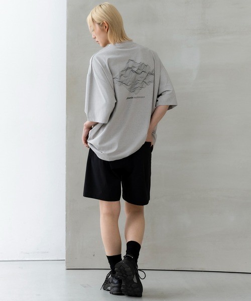 +phenix(プラスフェニックス)の「+phenix(プラスフェニックス)Outlast TOPOGRAPHY SHORT SLEEVE TEE / トポグラフィー ショートスリーブTシャツ(Tシャツ/カットソー・メンズ・ホワイト/グレー/ブラック・M/L)」の15枚目の写真