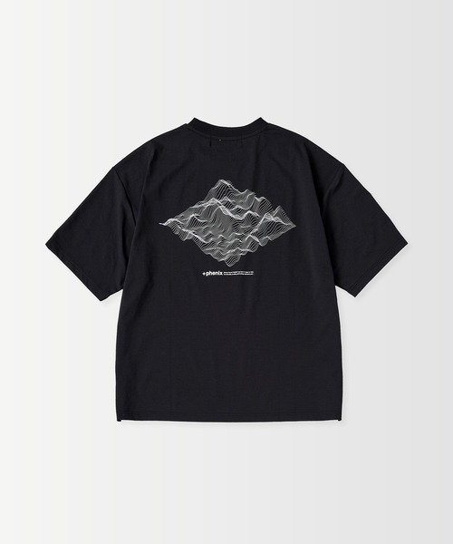 +phenix(プラスフェニックス)の「+phenix(プラスフェニックス)Outlast TOPOGRAPHY SHORT SLEEVE TEE / トポグラフィー ショートスリーブTシャツ(Tシャツ/カットソー・メンズ・ホワイト/グレー/ブラック・M/L)」の8枚目の写真