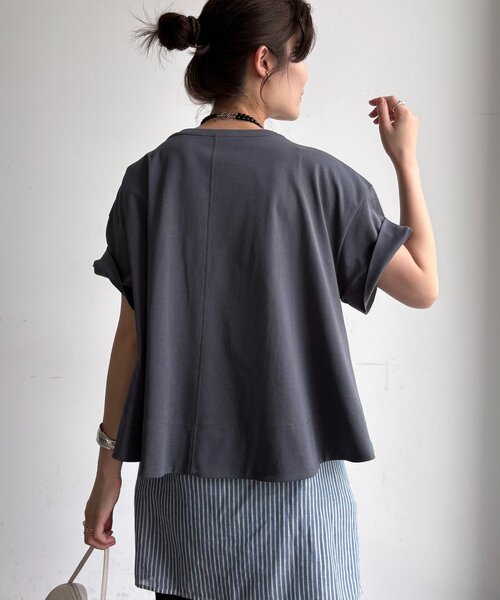 DouDou(ドゥドゥ)の「裾フレアTEE(Tシャツ/カットソー・レディース・チャコールグレー/ブラック/オフホワイト/イエロー・FREE)」の19枚目の写真