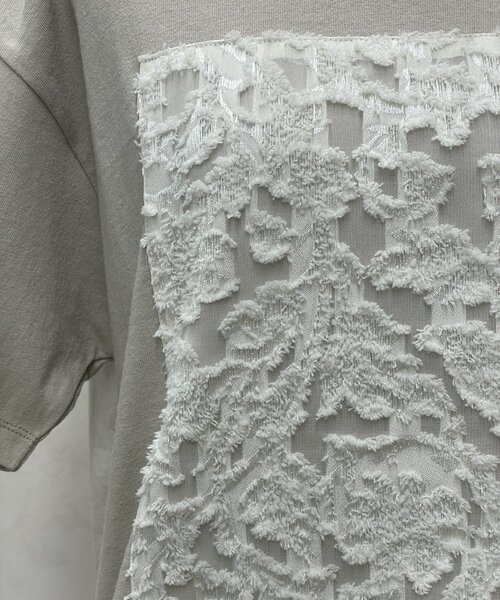 Jena espace merveilleux(ジェナ エスパスメルヴェイユ)の「シアーパッチワークカットソー(Tシャツ/カットソー・レディース・オフホワイト/ライトグレー/ブラック・FREE)」の4枚目の写真