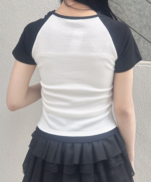 INGNI（イング）の「ヘンリーネックレイヤードナンバリングトップス（Tシャツ/カットソー・レディース・オフホワイト/ブラック/ブラック系7/ホワイト×ブラック・M）」の8枚目の写真