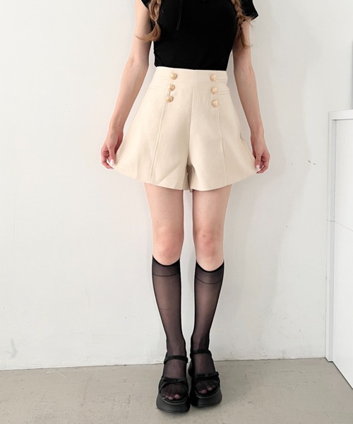 Loueme(ルエム)の「ダブルボタンショートパンツ(その他パンツ・レディース・ブラック/ベージュ/アイボリー・S/M)」の13枚目の写真