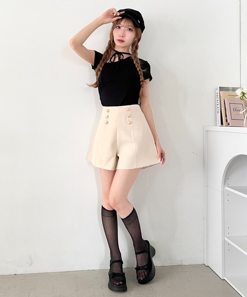 Loueme(ルエム)の「ダブルボタンショートパンツ(その他パンツ・レディース・ブラック/ベージュ/アイボリー・S/M)」の15枚目の写真