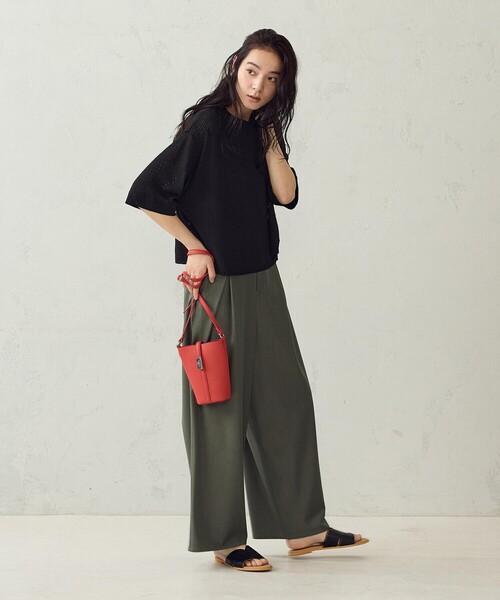 MONO COMME CA(モノコムサ)の「ひねり金具 ミニショルダー(ショルダーバッグ・レディース・ブラック/レッド/ブラウン・FREE)」の6枚目の写真