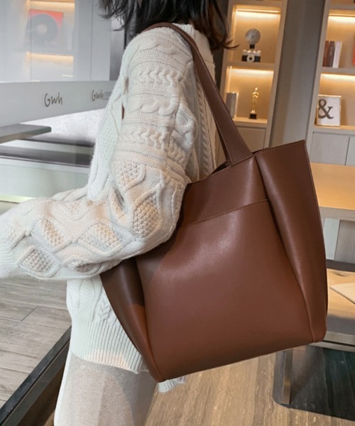 ReRe(リリ)の「レザー調トートバッグ レディース(トートバッグ・レディース・ダークブラウン/ブラウン/ダークベージュ/ブラック・FREE)」の2枚目の写真