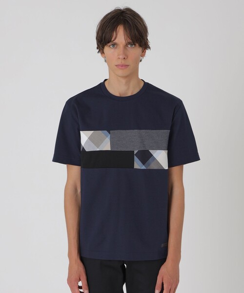 BLACK LABEL CRESTBRIDGE（ブラックレーベル・クレストブリッジ）の「パネルパッチワークプラチナポンチTシャツ（Tシャツ/カットソー・メンズ・ブラック/ネイビー/オフホワイト・M/L/XL）」の3枚目の写真