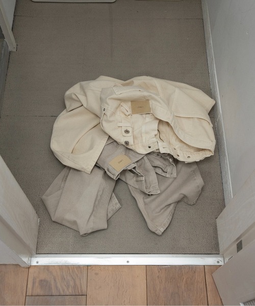 lawgy(ラウジー)の「tuck button accent color pants / タックボタンアクセントカラーパンツ(デニムパンツ・レディース・アイボリー/ピンク/ライトブルー・FREE)」の16枚目の写真