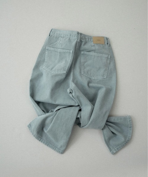 lawgy(ラウジー)の「tuck button accent color pants / タックボタンアクセントカラーパンツ(デニムパンツ・レディース・アイボリー/ピンク/ライトブルー・FREE)」の7枚目の写真