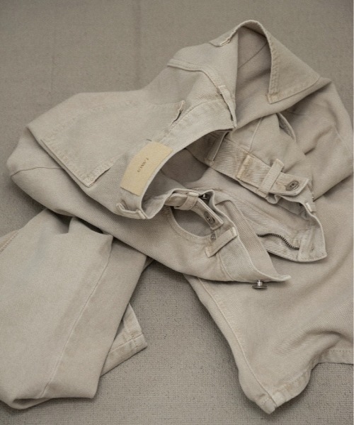 lawgy(ラウジー)の「tuck button accent color pants / タックボタンアクセントカラーパンツ(デニムパンツ・レディース・アイボリー/ピンク/ライトブルー・FREE)」の17枚目の写真
