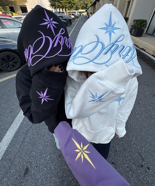 Ressaca(レサーカ)の「オーバーサイズ刺繍スウェットパーカー(パーカー・メンズ・ブラック/ホワイト/パープル/チャコール・L/M)」の10枚目の写真