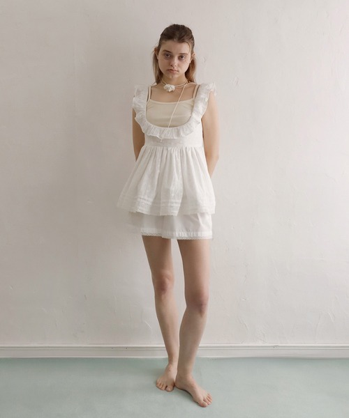 mieya mieya(ミーヤミーヤ)の「【mieya mieya】PETIT APLON TOP/レースプチエプロントップ(Tシャツ/カットソー・レディース・ホワイト・FREE)」の2枚目の写真