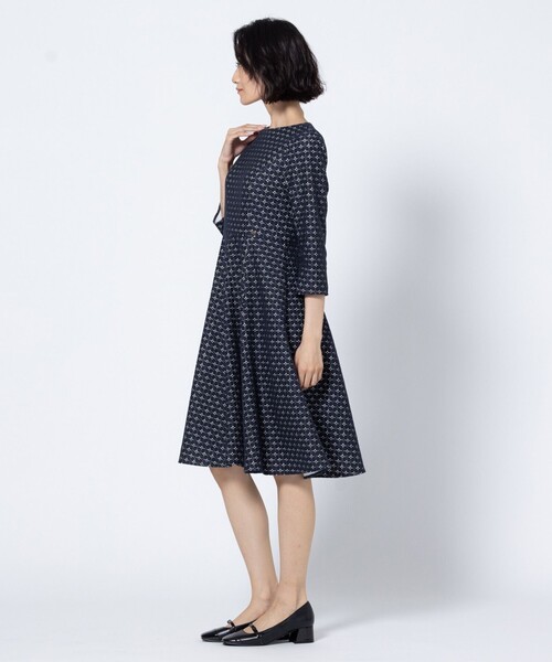 TOCCA(トッカ)の「SWEET TEA TIME LACE 総レースドレス(ワンピース・レディース・グレー系7/ネイビー系7・00/0/2)」の21枚目の写真